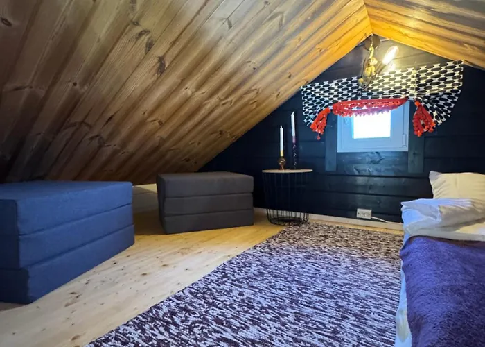 بيت للعطل Silver